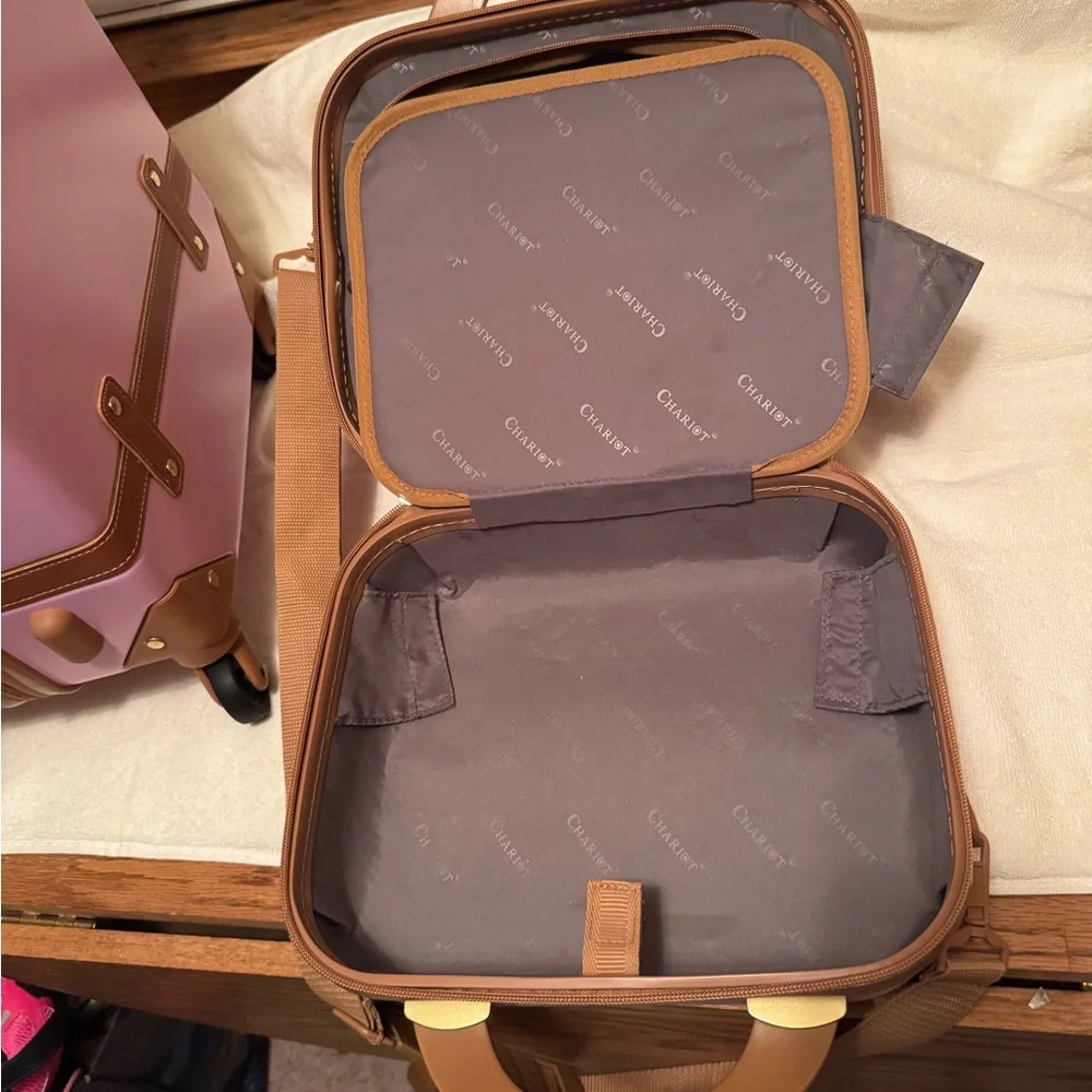 Chariot Gatsby Luggage Pink Carry On Hard Side 2 Piece